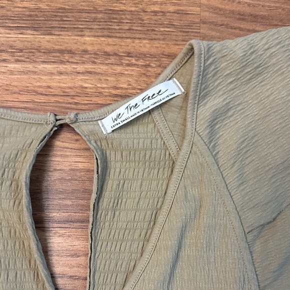 Free People Khaki Flutter Sleeve Blouse - Picture 3 of 4